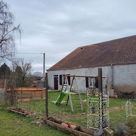 Notre Village Papillon Bed&Breakfast Neret Bagian luar foto