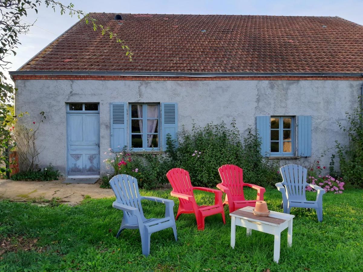 Notre Village Papillon Bed&Breakfast Neret Bagian luar foto