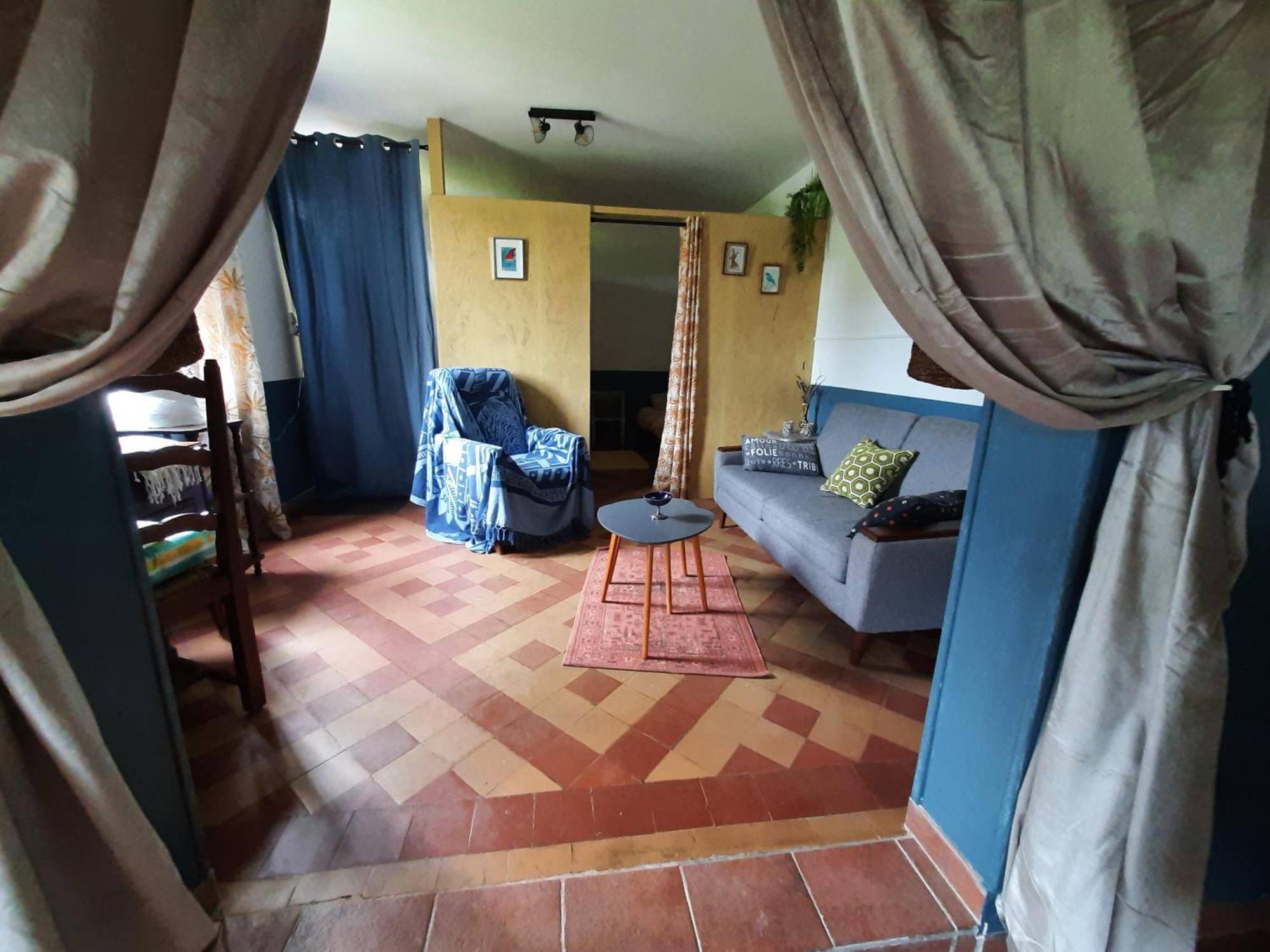 Notre Village Papillon Bed&Breakfast Neret Ruang foto