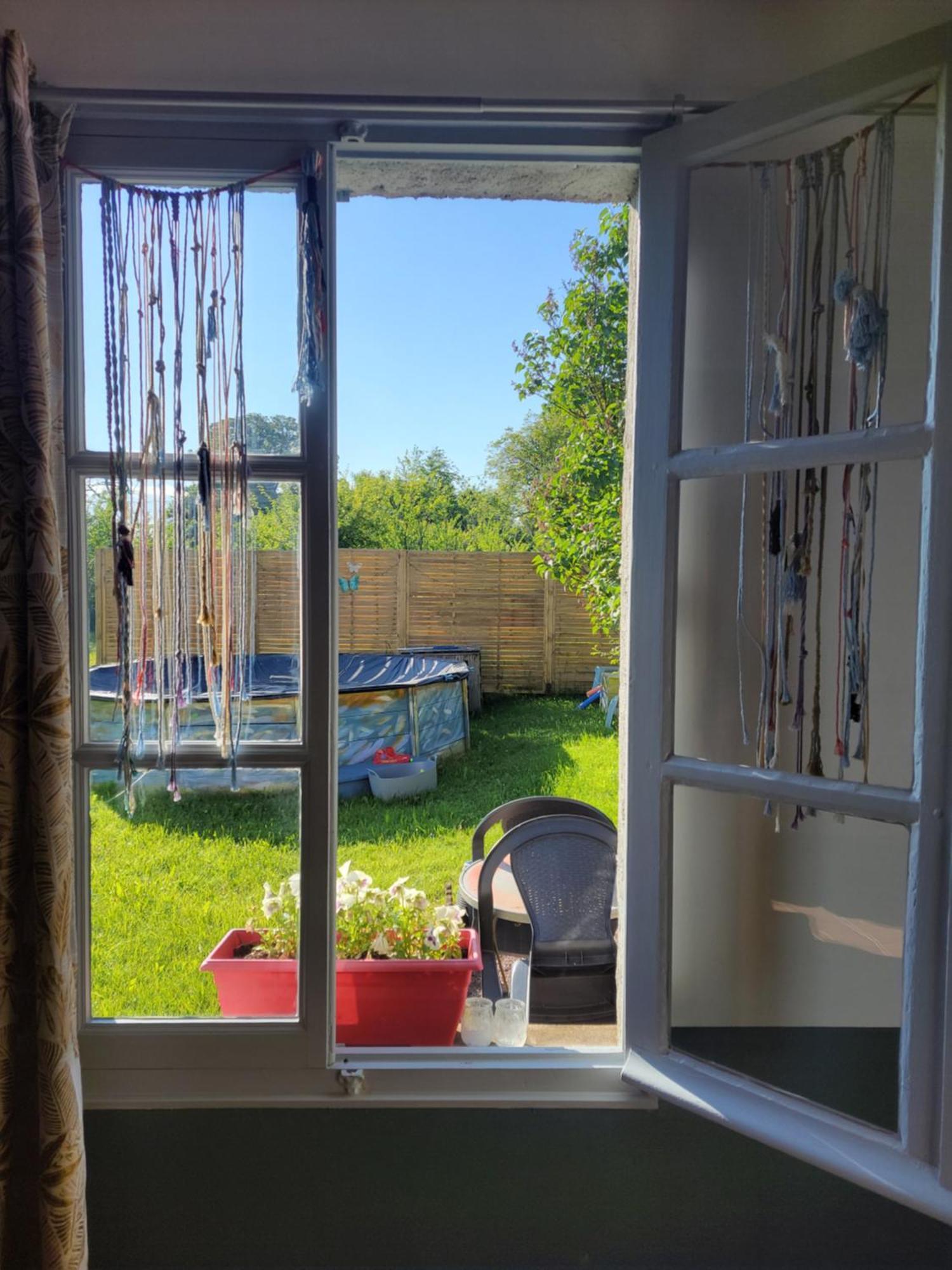 Notre Village Papillon Bed&Breakfast Neret Bagian luar foto
